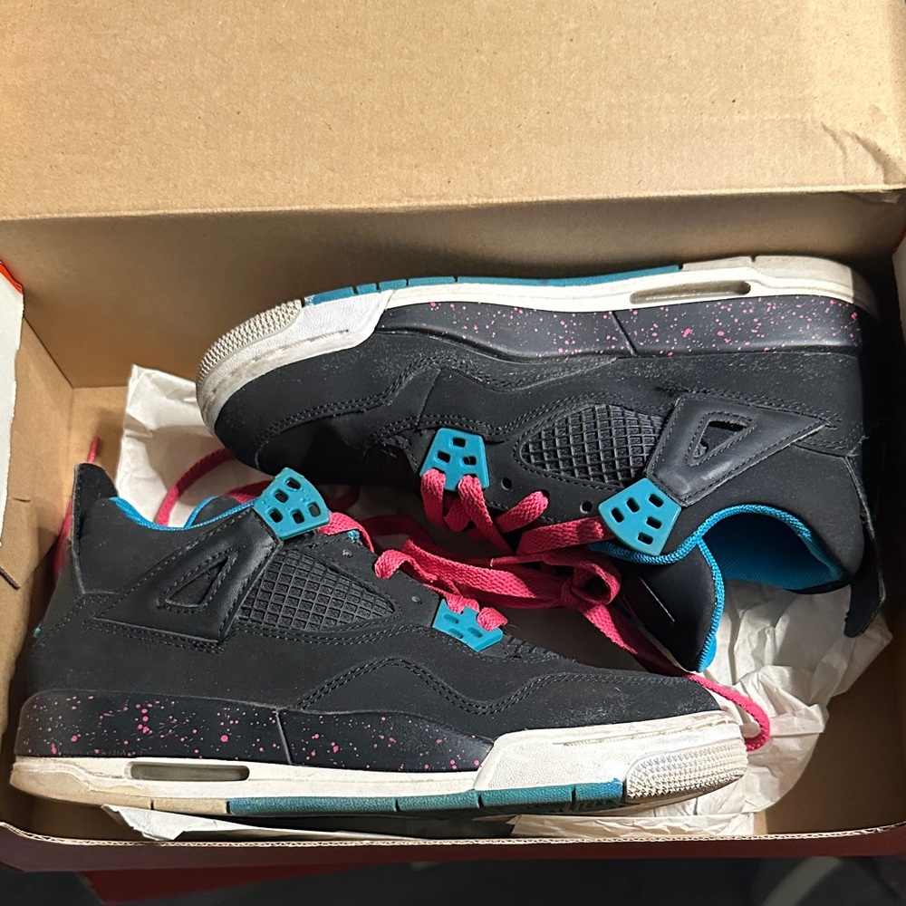 Jordan Kids Black and Teal Sneakers